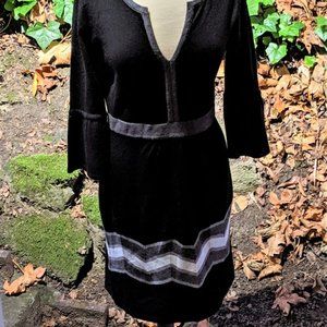 Sandra Darren Knit Black V Neck Sweater Dress